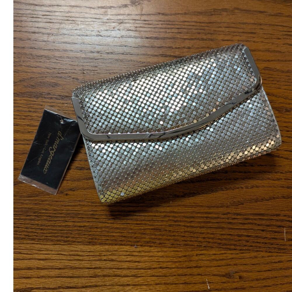 Vintage D'Margeaux Limoges NY Silver Mesh Convertible Flap Clutch Shoulder Bag